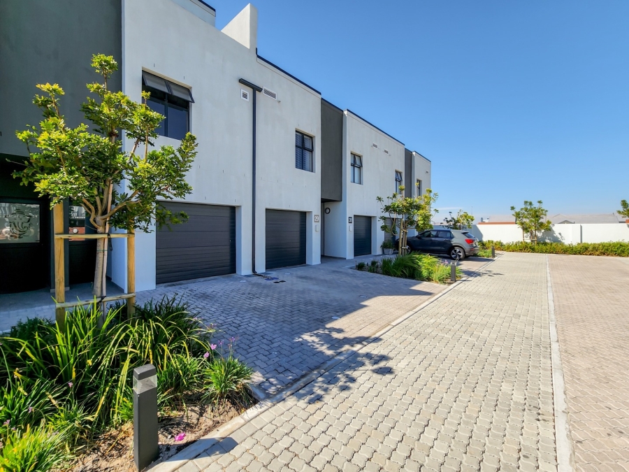 4 Bedroom Property for Sale in Sandown Western Cape
